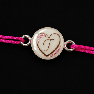 Brățară cu lapte matern și inițială One Letter, One Heart – 10 mm