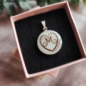Pandantiv personalizat din lapte matern My Everything Letter Heart